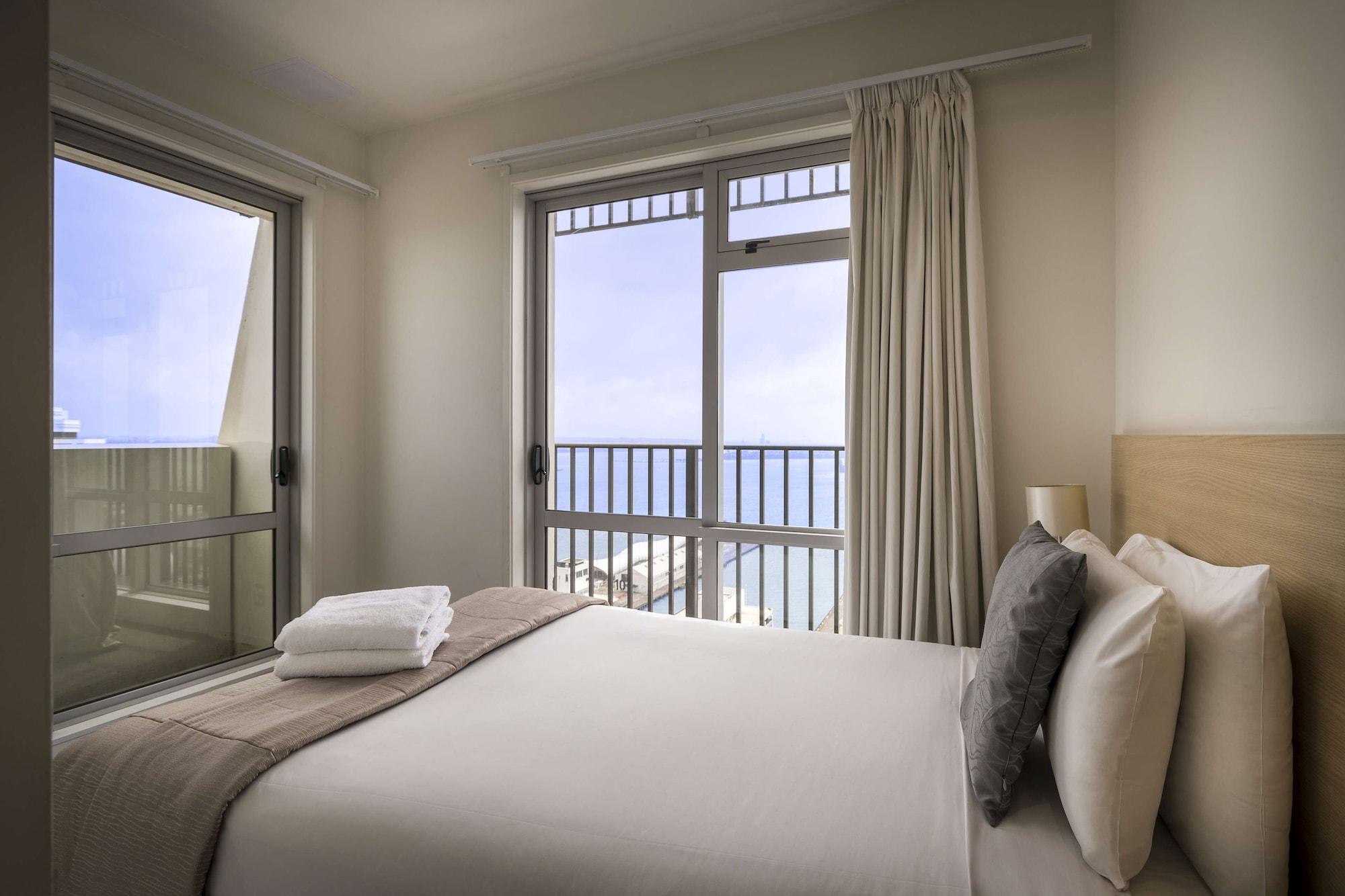 Auckland Harbour Suites Exterior foto